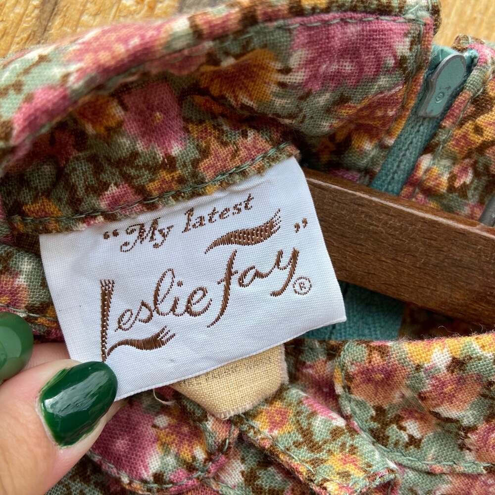 Vintage Leslie Fay 1970’s Floral Dress - Picture 3 of 12